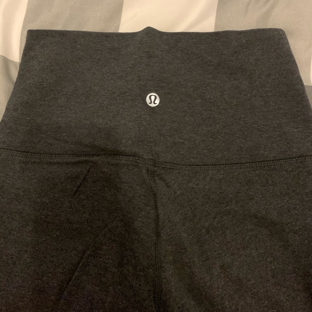 Charcoal lululemon leggings